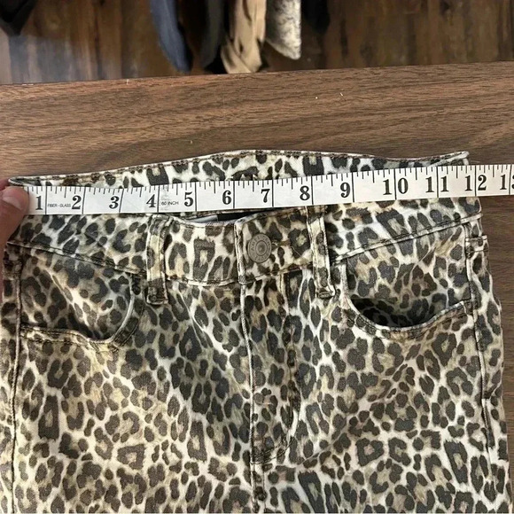 ❤️ American Eagle high rise Jegging jeans 0 animal print - Picture 7 of 10